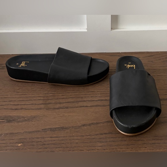 beek Pelican Black Leather Mules Sandal Size 10 - Picture 10 of 13